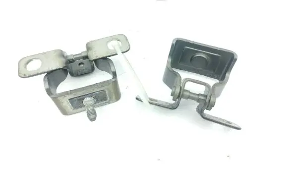 Peugeot 208 Tailgate/trunk/boot hinge