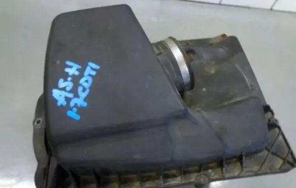 Opel Astra H Air filter box cover 