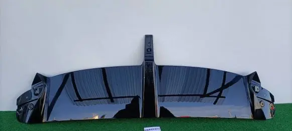 Aston Martin DBX Tailgate/trunk spoiler MY83-442A93-A