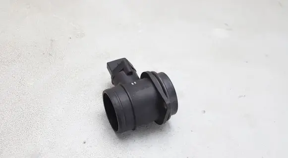 Volkswagen Touareg I Mass air flow meter 06A906461G 0280218060