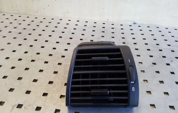 BMW X5 E53 Dashboard side air vent grill/cover trim 64228402215