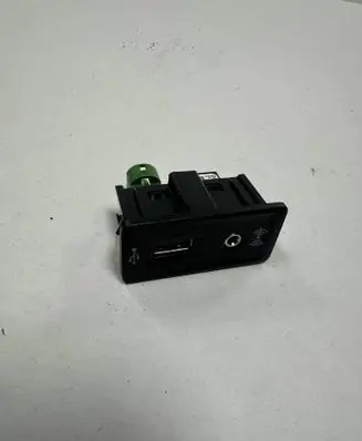 USB socket connector