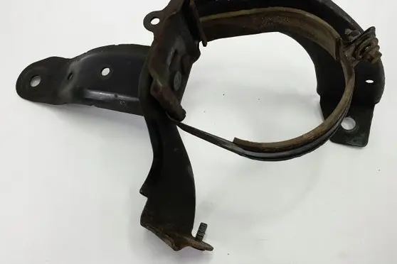 Volvo XC60 Fuel filter bracket/mount holder 31261539