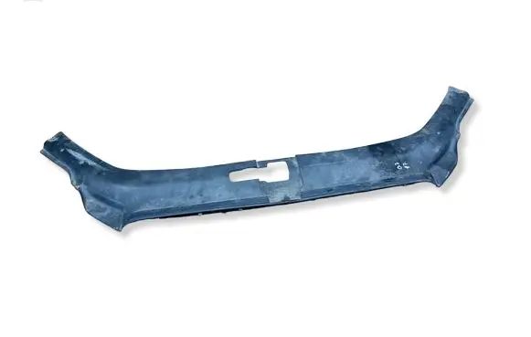 Audi Q7 4L Radiator trim