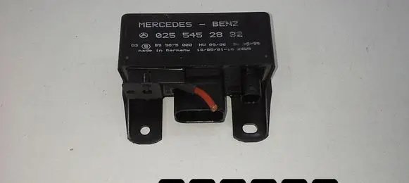 Mercedes-Benz A W168 Glow plug pre-heat relay 0255452832