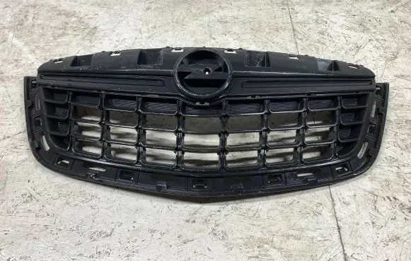 Opel Mokka Front bumper upper radiator grill 95391779