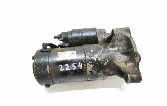 Peugeot 406 Starter motor M001T8048
