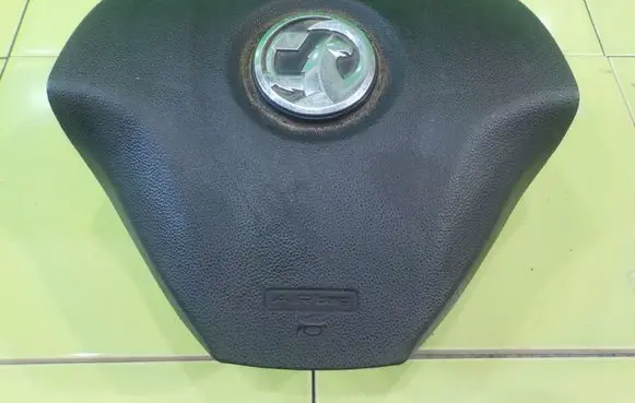 Opel Combo D Steering wheel airbag 07355507010 17AB103