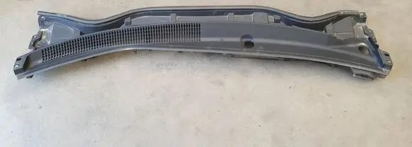 Toyota Auris E180 Windshield trim 5570802500