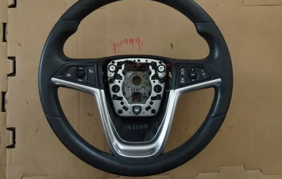Opel Insignia A Steering wheel 10914241586
