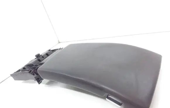 Volvo V70 Armrest 30715140