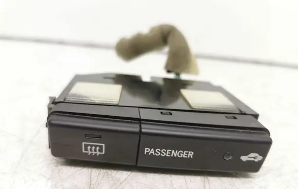 Windscreen/window heater switch