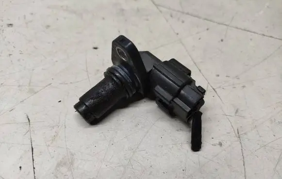 Volvo XC60 Camshaft position sensor 6G9N12K073BB