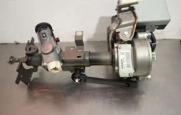 Nissan Juke I F15 Steering wheel axle