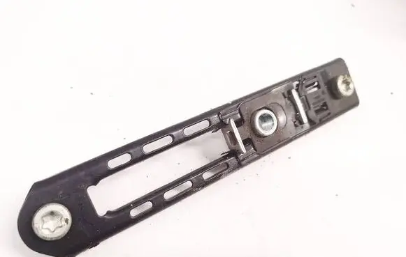 Opel Astra H Seat belt adjustment rail 13156393