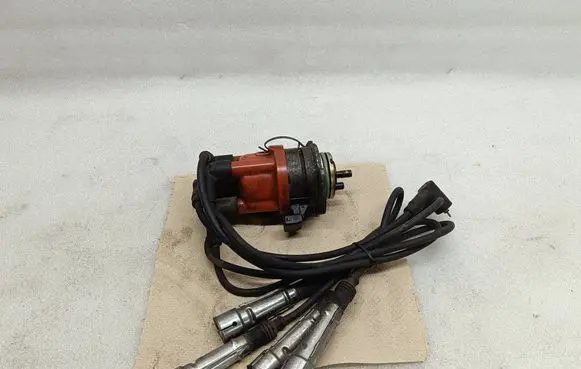Volkswagen Golf IV Spark distributor 0237521061 030905205AB