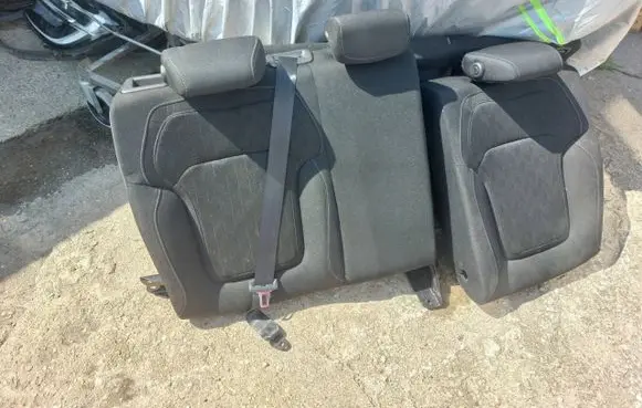 Renault Megane IV Second row seats 