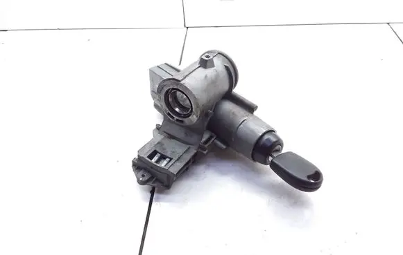 Volkswagen Sharan Ignition lock P012106