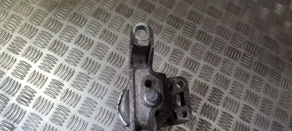 Ford Mondeo MK IV Engine mount bracket HL8022M05 AI-SI8CU3F