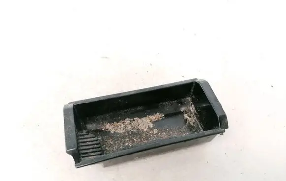 Car ashtray