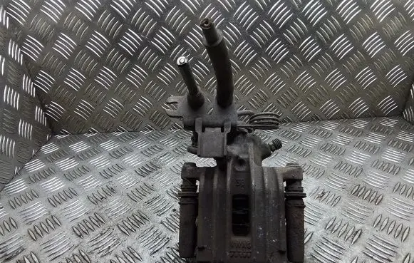 Volkswagen Caddy Rear brake caliper