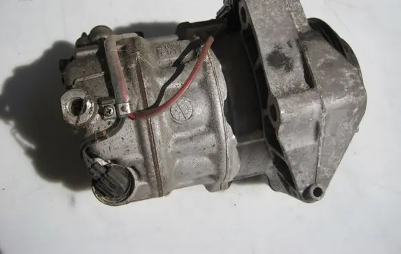 Land Rover Range Rover Sport L494 Air conditioning (A/C) compressor (pump) CPLA19D629BE