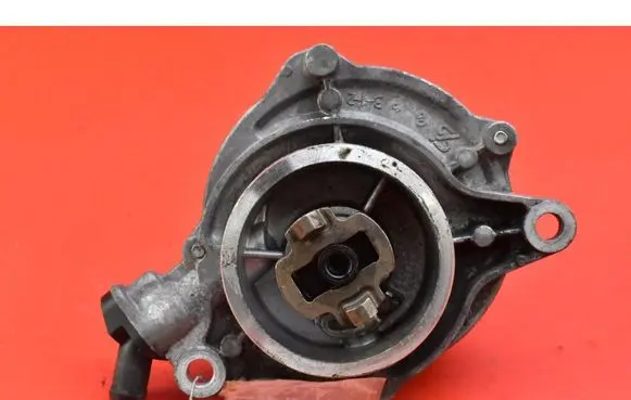 BMW X3 E83 Vacuum pump 7791232-04