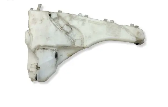 Volvo V50 Windshield washer fluid reservoir/tank 30657122