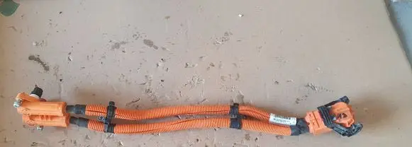 Peugeot 208 II High voltage cable 9832922980