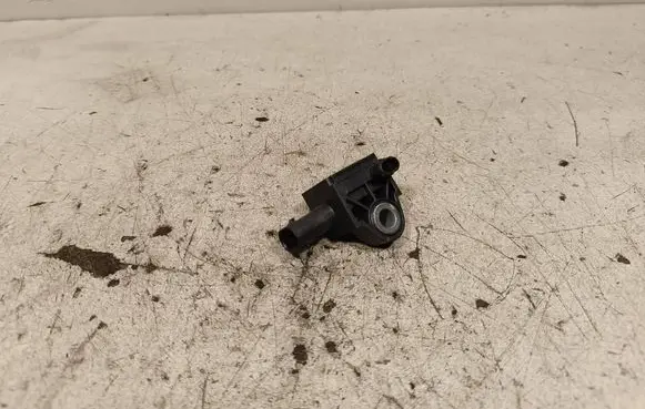 BMW X5 F15 Airbag deployment crash/impact sensor 9224177