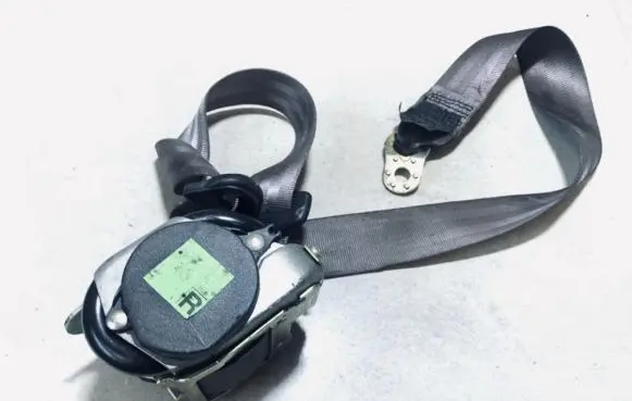 Audi A4 S4 B5 8D Front seatbelt 8d0857706d 560844000