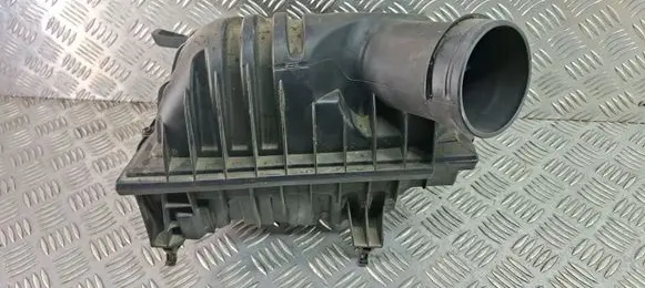BMW X2 F39 Air filter box 8513916