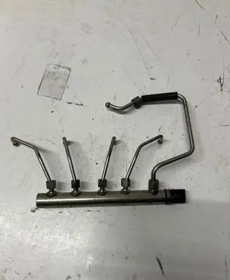 BMW X3 F25 Fuel main line pipe 7585411