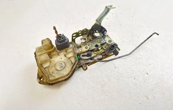 Honda Civic Front door lock