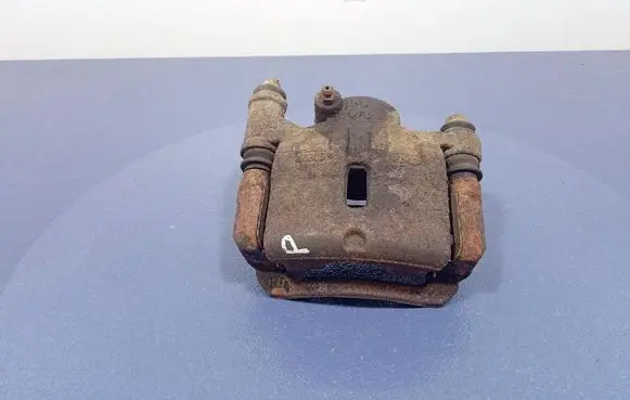 Front brake caliper