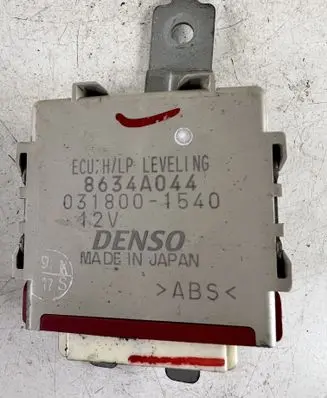 Peugeot 4007 Light module LCM 8634A044 0318001540