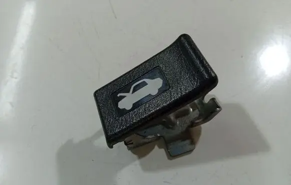 Honda FR-V Engine bonnet (hood) release handle 