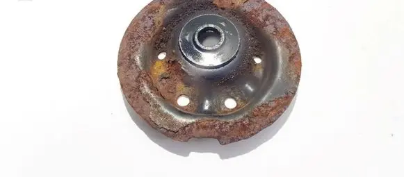 Toyota Avensis T250 Coil spring mount 