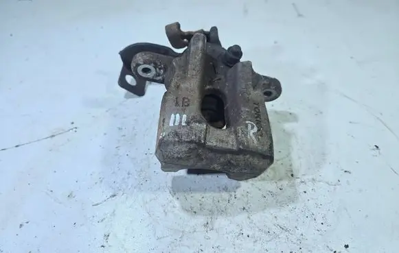 Toyota Prius (XW30) Rear brake caliper TOKICO