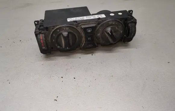 Mercedes-Benz C W202 Climate control unit 2108302085 9140010258