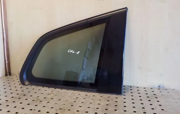 BMW X3 E83 Rear side window