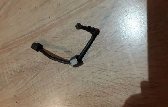 Opel Zafira B Fuel injector supply line/pipe 