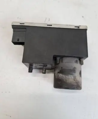 Audi A4 S4 B5 8D Central locking motor 8L0862257E