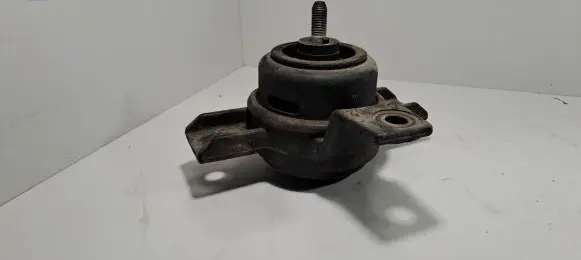 Hyundai Santa Fe Gearbox mounting bracket 218122B500