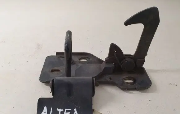 Seat Altea Engine bonnet/hood lock/latch loop/hook 5P0823480