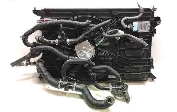 Renault Kadjar Radiator set 21457HV80A 24072HV01A 21403HV80A