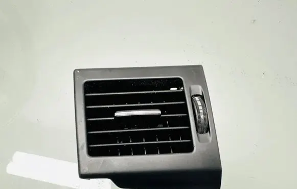Dashboard side air vent grill/cover trim