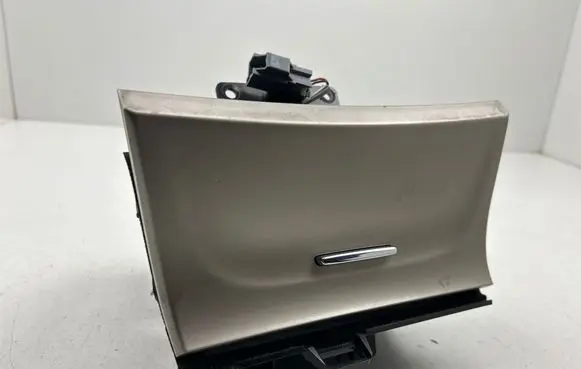 Jeep Grand Cherokee Dashboard storage box/compartment 04429440