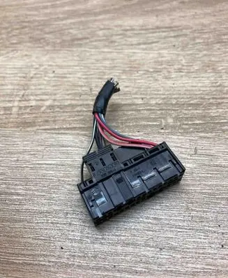 Opel Zafira A Plug wire 9290611
