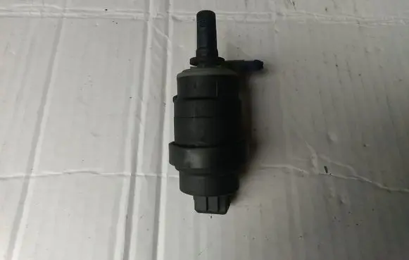 Opel Zafira B Windscreen/windshield washer pump 13248320